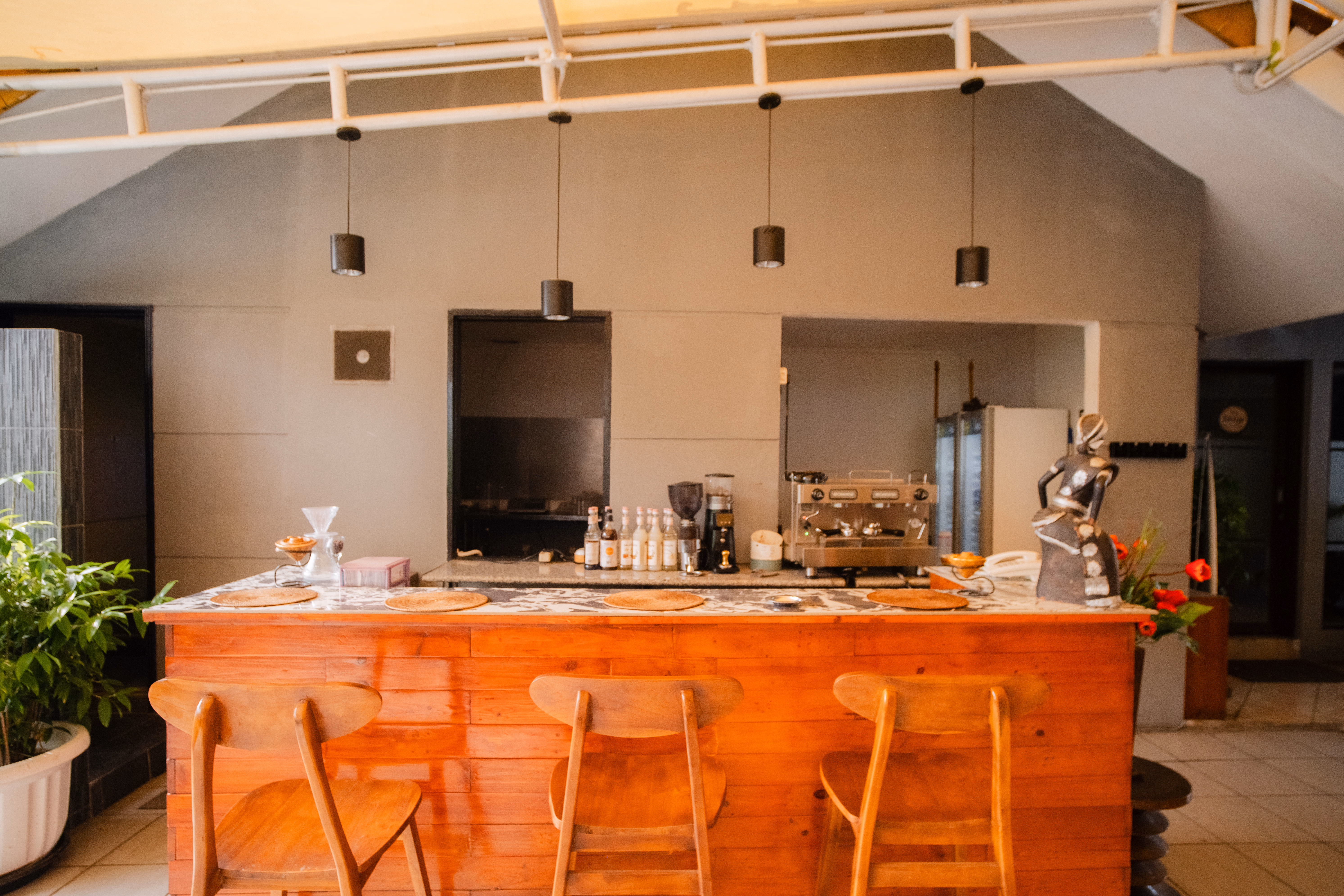 Tamarin Lounge & Bar